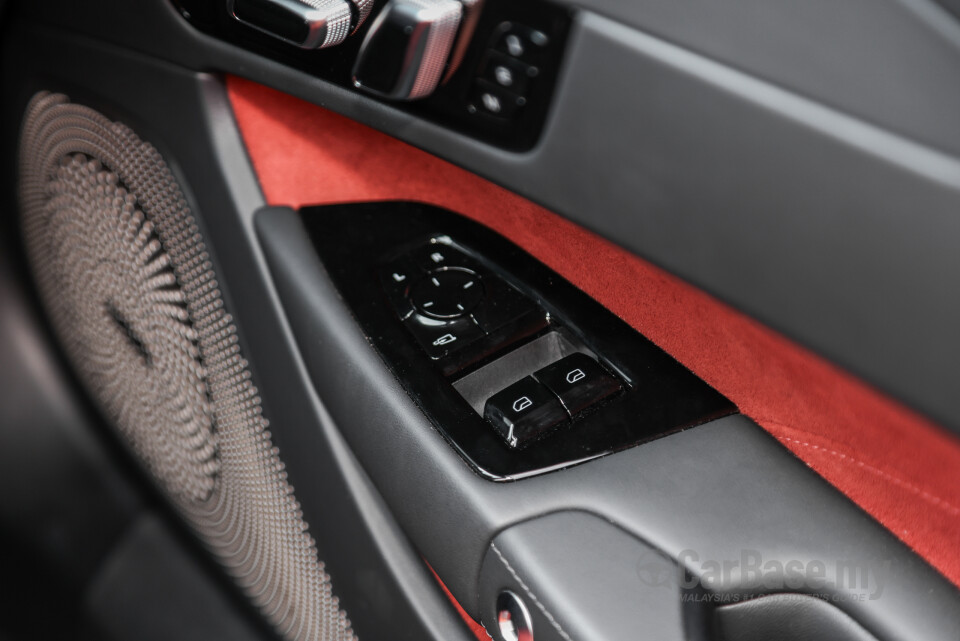 MG Cyberster Mk1 (2024) Interior