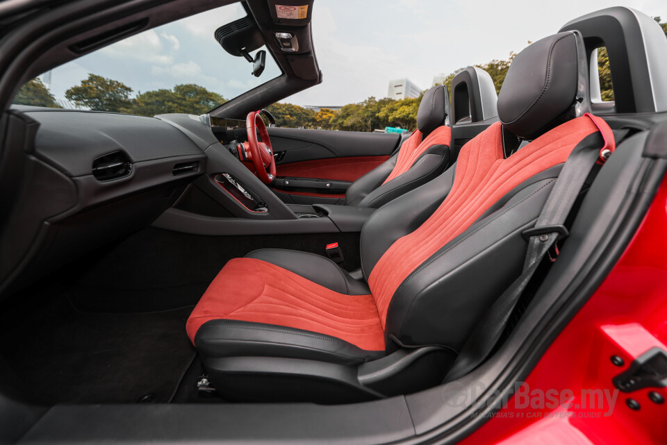 MG Cyberster Mk1 (2024) Interior