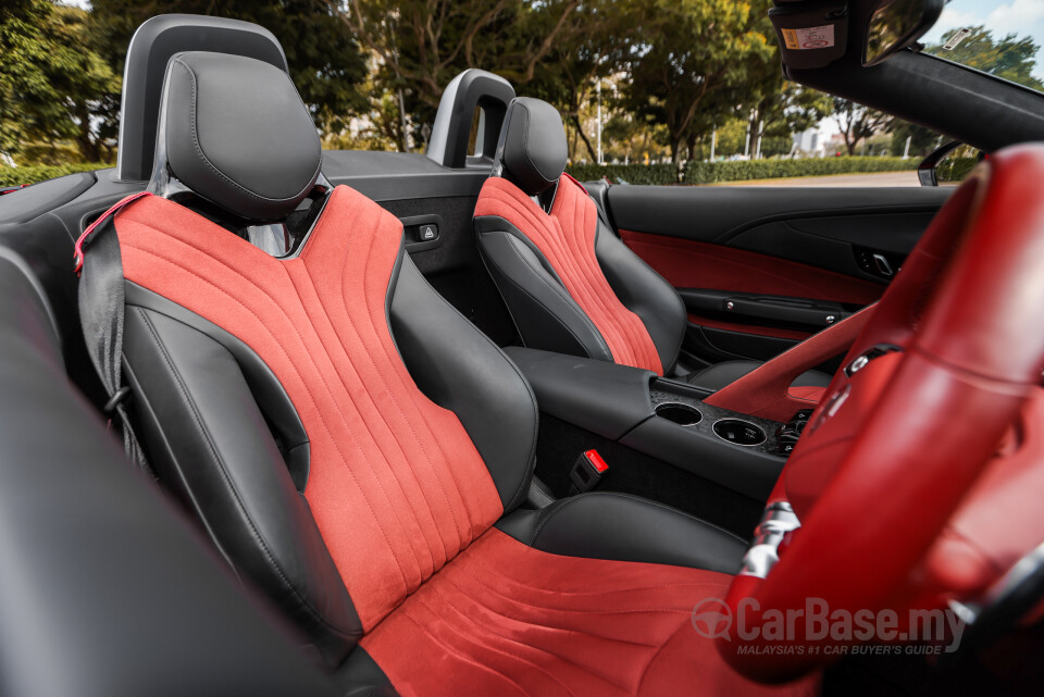 MG Cyberster Mk1 (2024) Interior