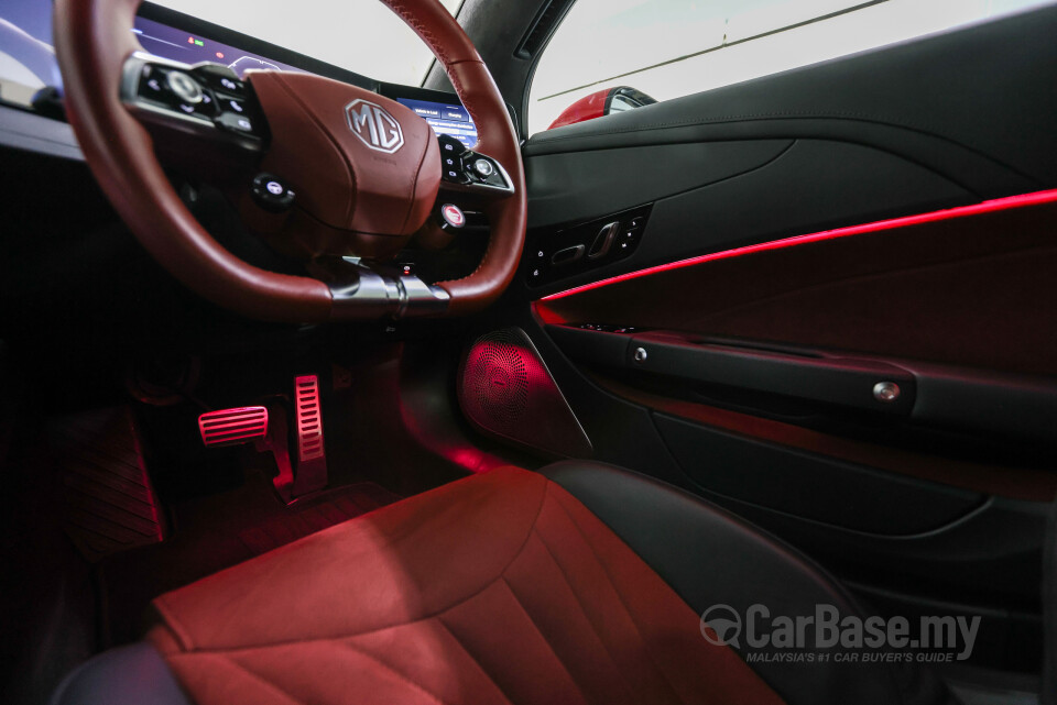 MG Cyberster Mk1 (2024) Interior