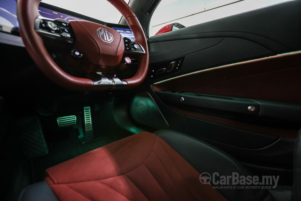 MG Cyberster Mk1 (2024) Interior