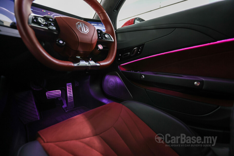 MG Cyberster Mk1 (2024) Interior