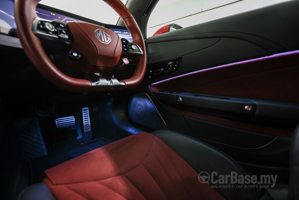 MG Cyberster Mk1 (2024) Interior