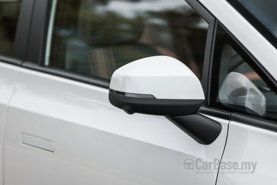 Aion Y Plus Mk1 (2024) Exterior