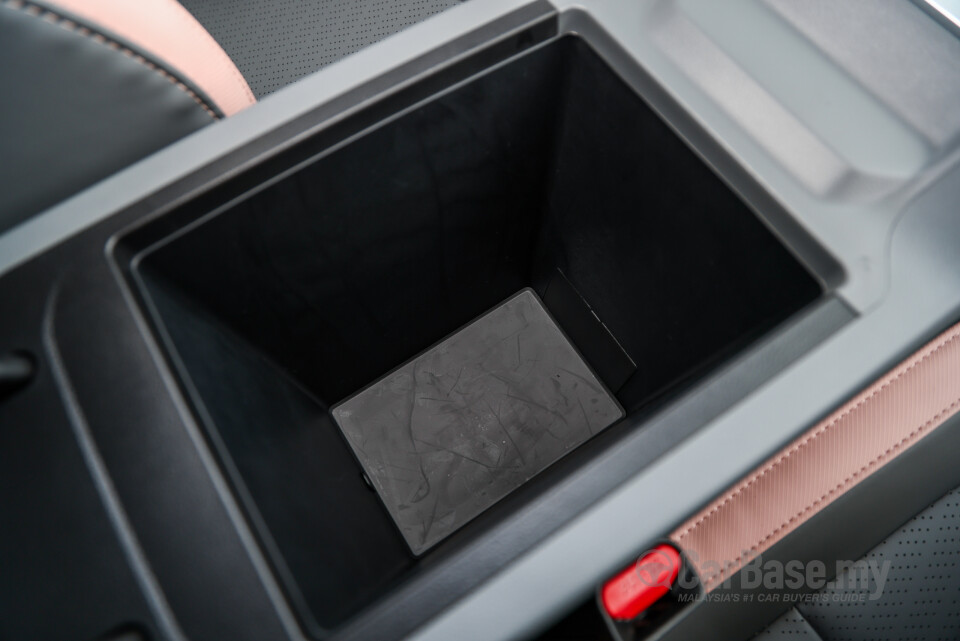 Aion Y Plus Mk1 (2024) Interior