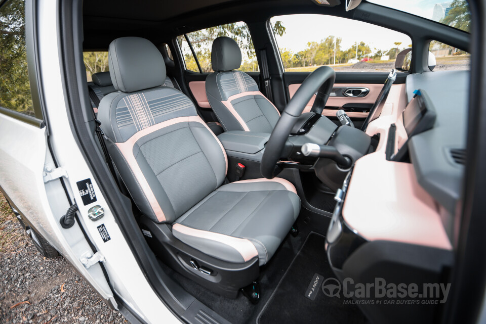 Aion Y Plus Mk1 (2024) Interior