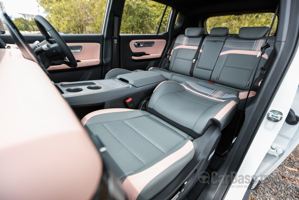 Aion Y Plus Mk1 (2024) Interior