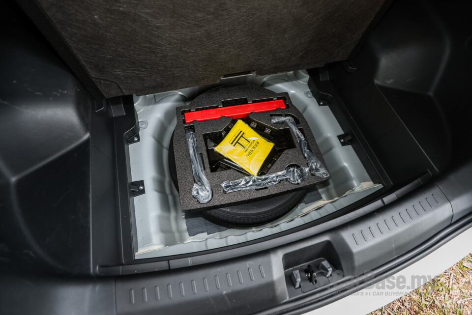 Aion Y Plus Mk1 (2024) Interior