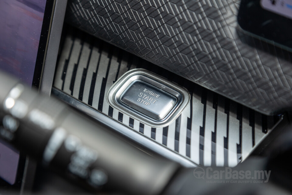Omoda Jaecoo J7 Mk1 (2024) Interior