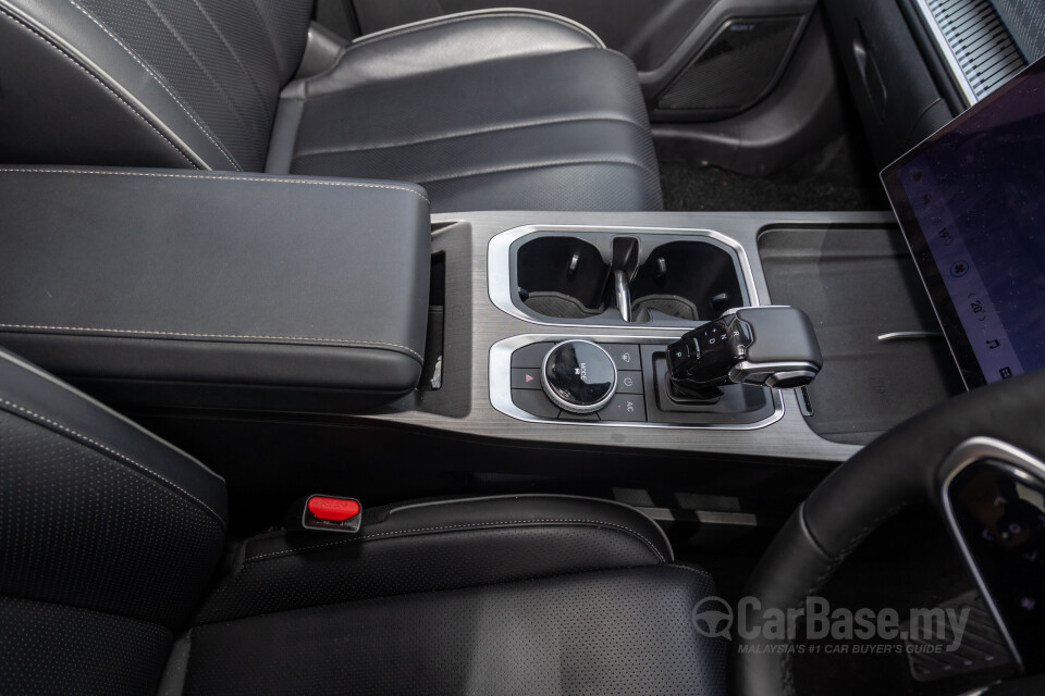 Omoda Jaecoo J7 Mk1 (2024) Interior
