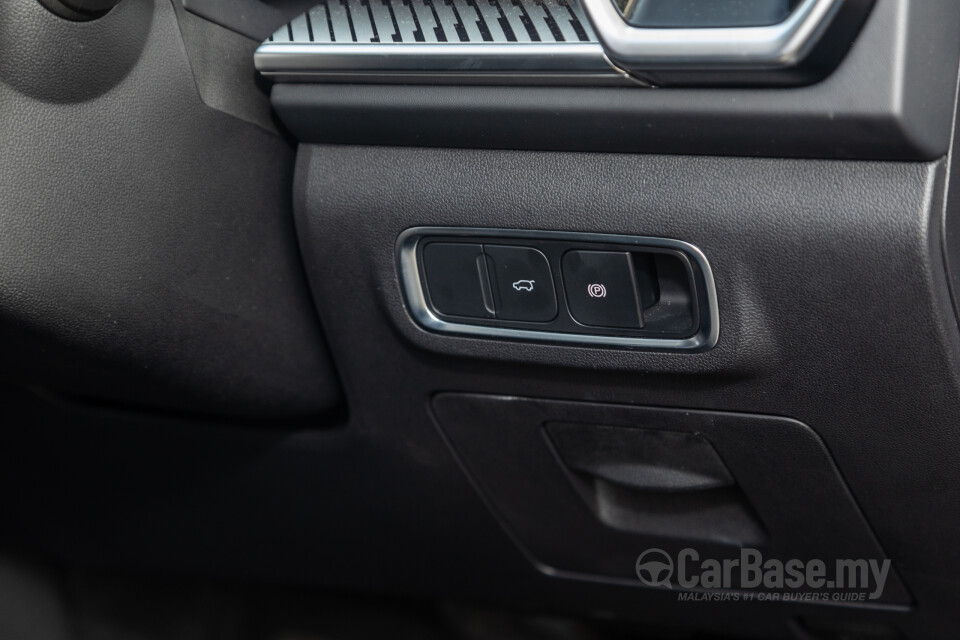 Omoda Jaecoo J7 Mk1 (2024) Interior