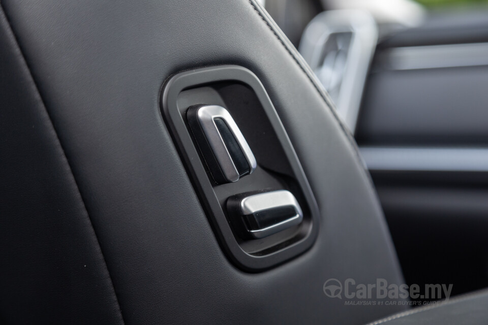 Omoda Jaecoo J7 Mk1 (2024) Interior