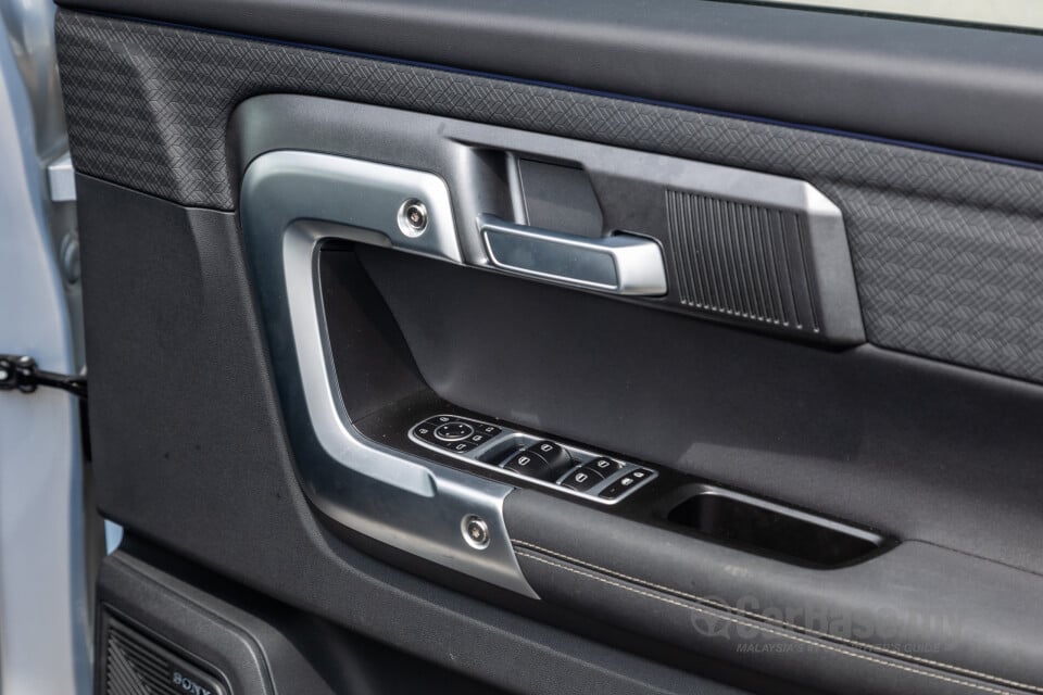 Omoda Jaecoo J7 Mk1 (2024) Interior
