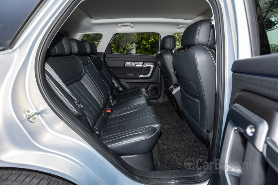 Omoda Jaecoo J7 Mk1 (2024) Interior