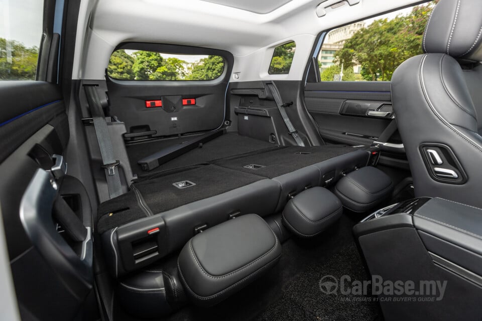Omoda Jaecoo J7 Mk1 (2024) Interior