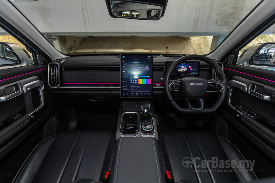 Omoda Jaecoo J7 Mk1 (2024) Interior