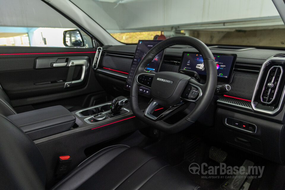 Omoda Jaecoo J7 Mk1 (2024) Interior