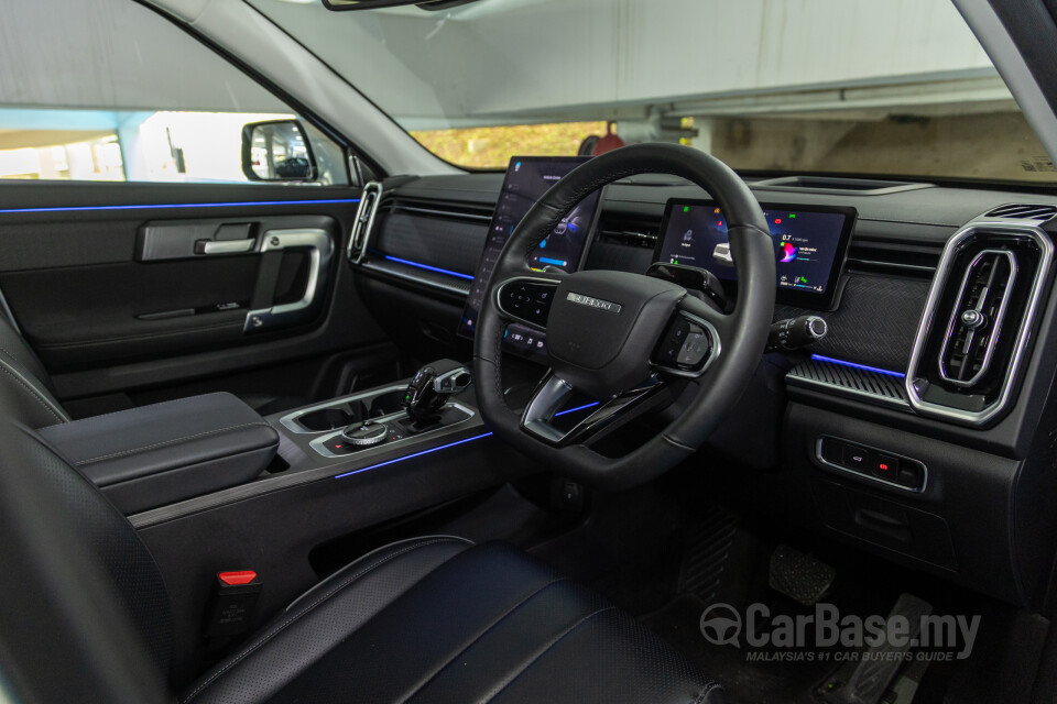 Omoda Jaecoo J7 Mk1 (2024) Interior