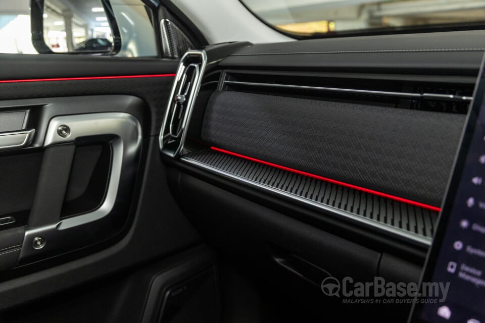 Omoda Jaecoo J7 Mk1 (2024) Interior