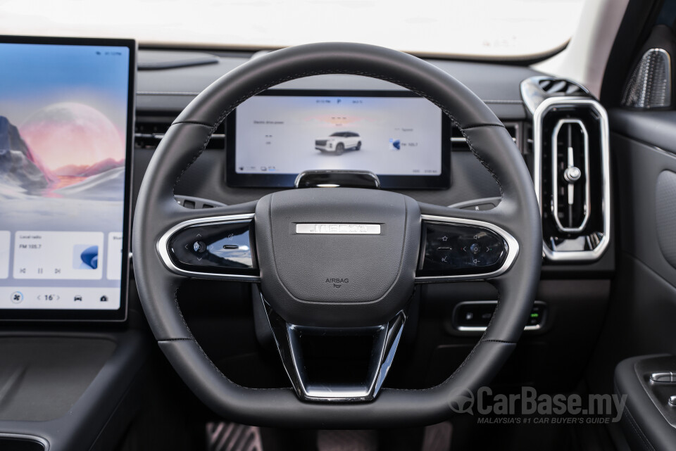 Omoda Jaecoo J7 Mk1 (2024) Interior