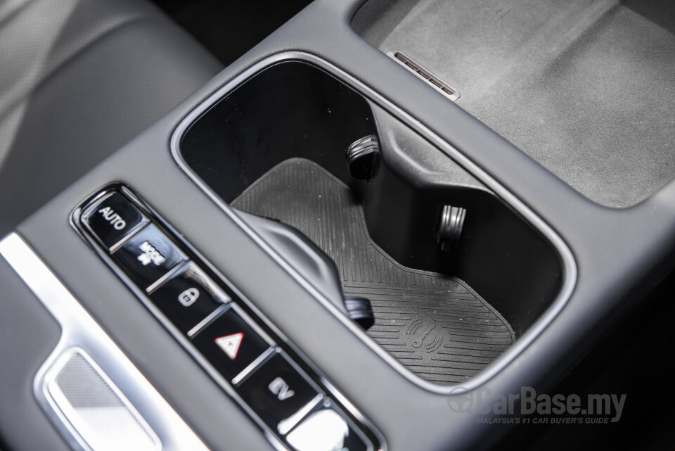 Omoda Jaecoo J7 Mk1 (2024) Interior
