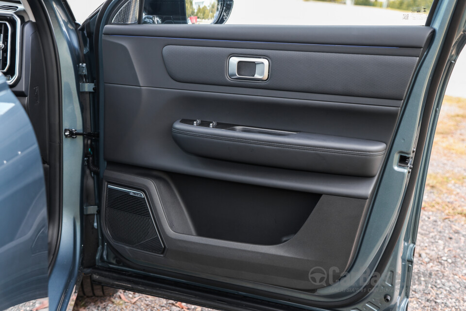 Omoda Jaecoo J7 Mk1 (2024) Interior