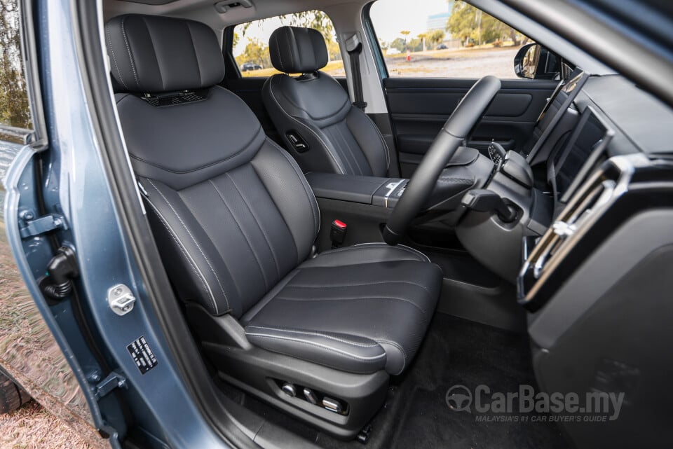 Omoda Jaecoo J7 Mk1 (2024) Interior