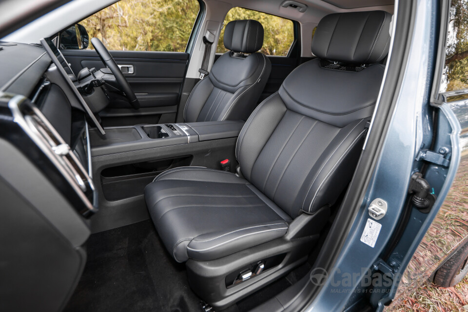 Omoda Jaecoo J7 Mk1 (2024) Interior
