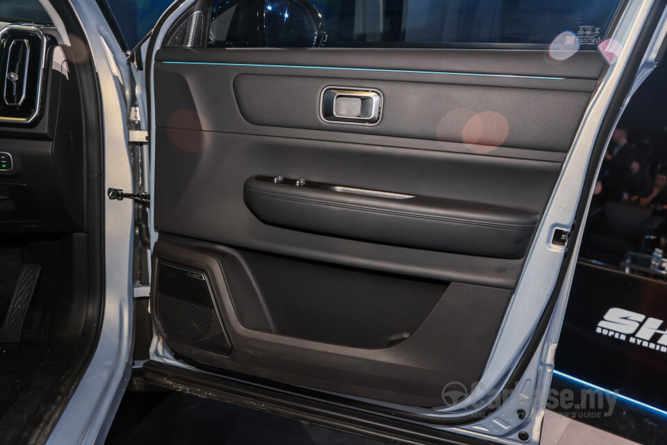 Omoda Jaecoo J7 Mk1 (2024) Interior