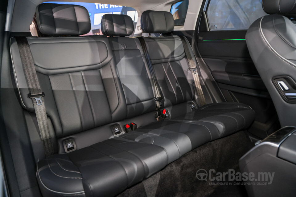 Omoda Jaecoo J7 Mk1 (2024) Interior