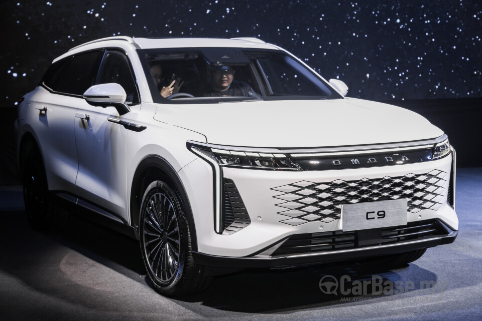 Omoda Jaecoo C9 Mk1 (2024) Exterior