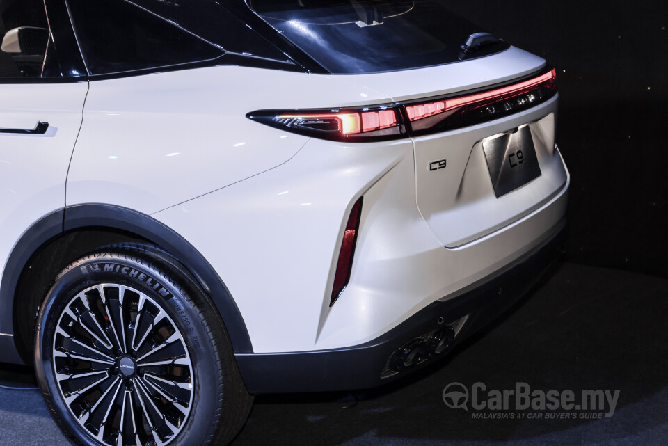 Omoda Jaecoo C9 Mk1 (2024) Exterior