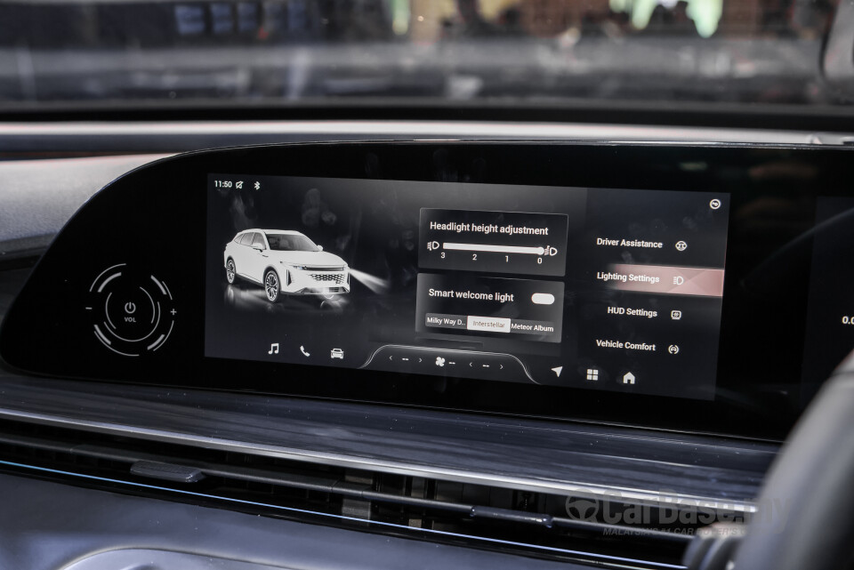 Omoda Jaecoo C9 Mk1 (2024) Interior