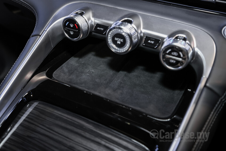 Omoda Jaecoo C9 Mk1 (2024) Interior