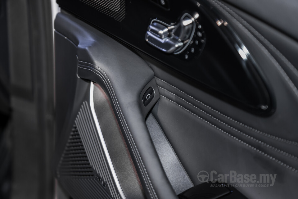 Omoda Jaecoo C9 Mk1 (2024) Interior