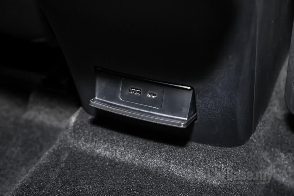 Omoda Jaecoo C9 Mk1 (2024) Interior