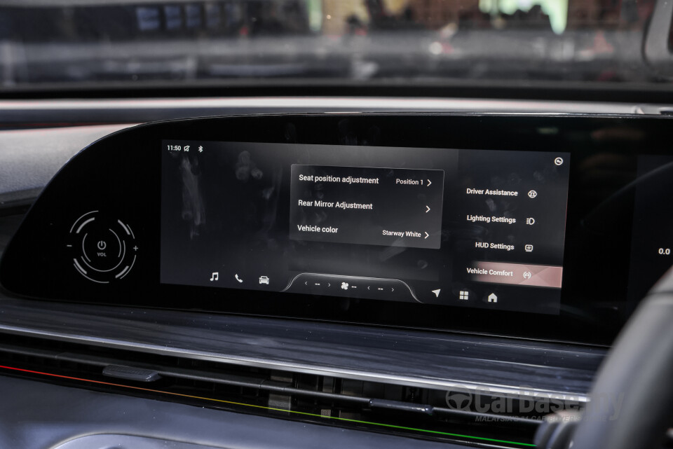 Omoda Jaecoo C9 Mk1 (2024) Interior