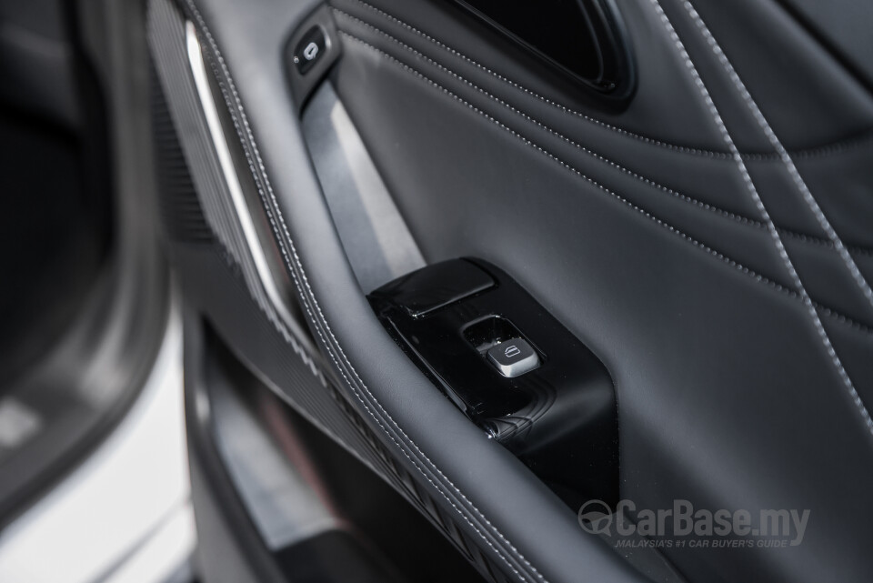 Omoda Jaecoo C9 Mk1 (2024) Interior