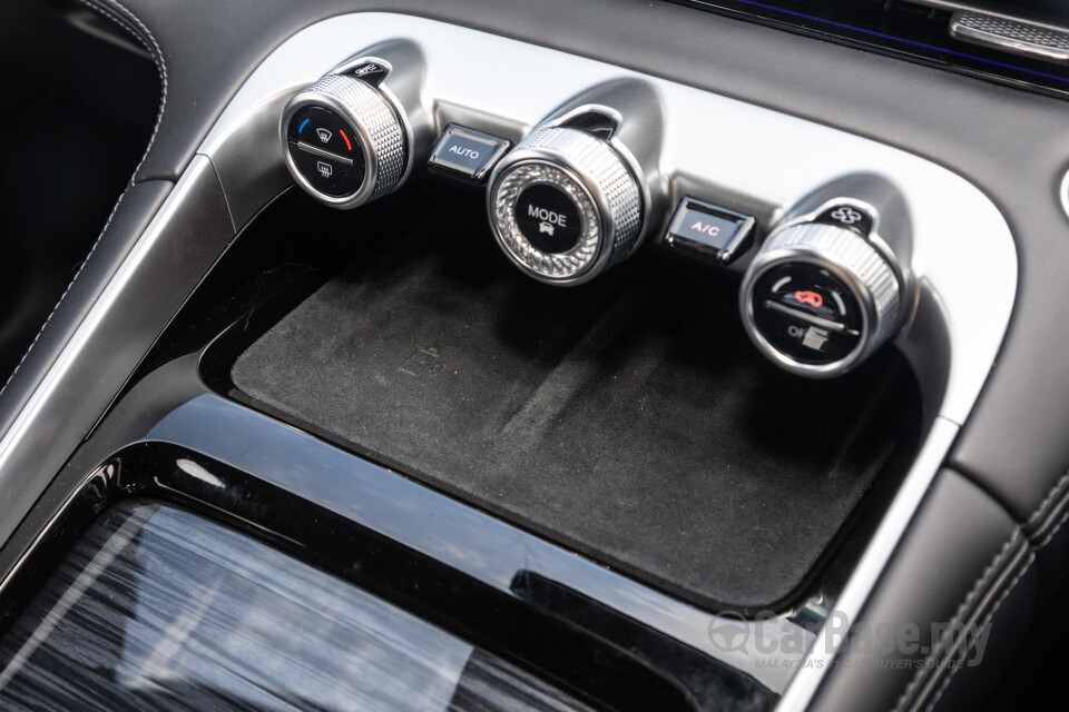 Omoda Jaecoo C9 Mk1 (2024) Interior
