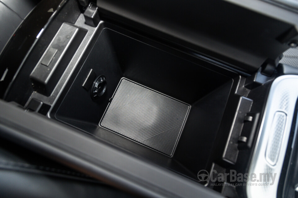 Omoda Jaecoo C9 Mk1 (2024) Interior