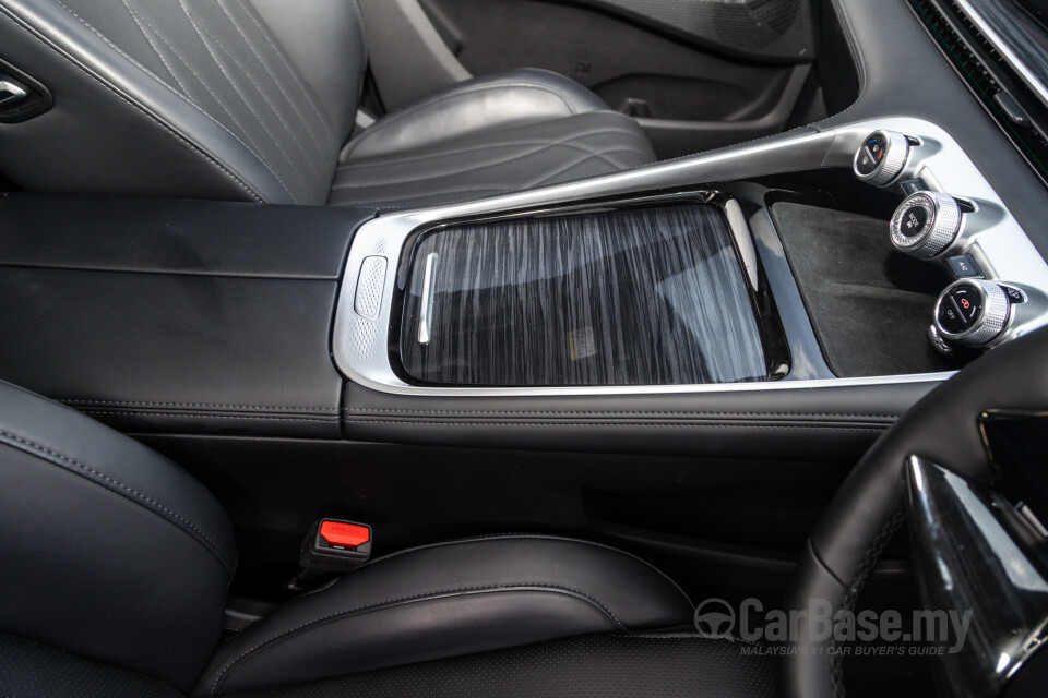 Omoda Jaecoo C9 Mk1 (2024) Interior