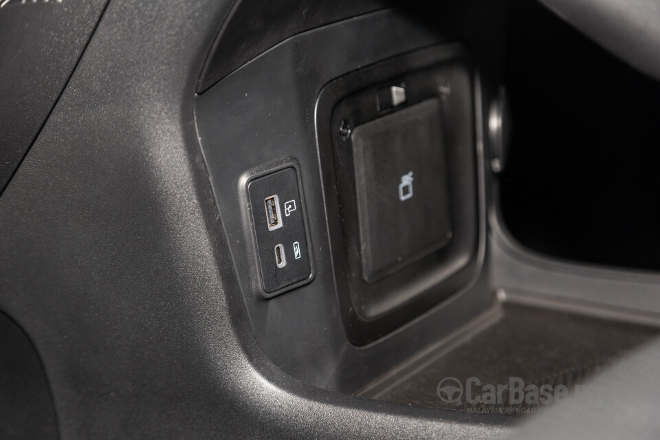 Omoda Jaecoo C9 Mk1 (2024) Interior