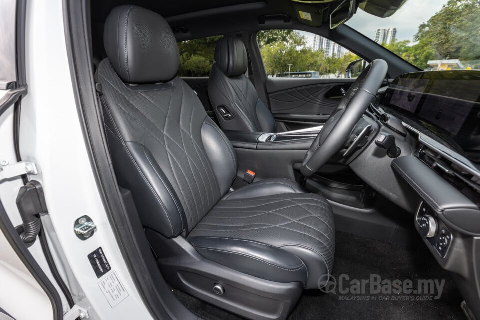 Omoda Jaecoo C9 Mk1 (2024) Interior