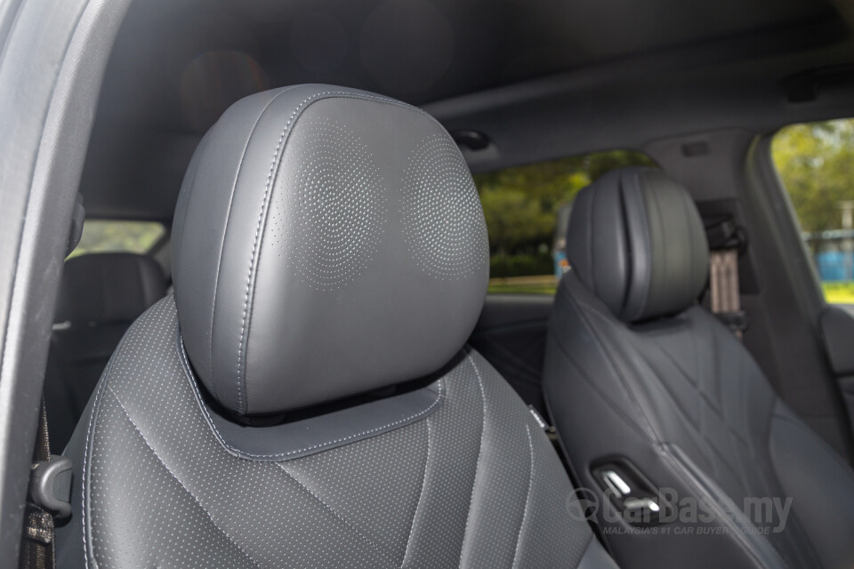 Omoda Jaecoo C9 Mk1 (2024) Interior