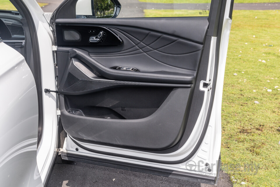 Omoda Jaecoo C9 Mk1 (2024) Interior
