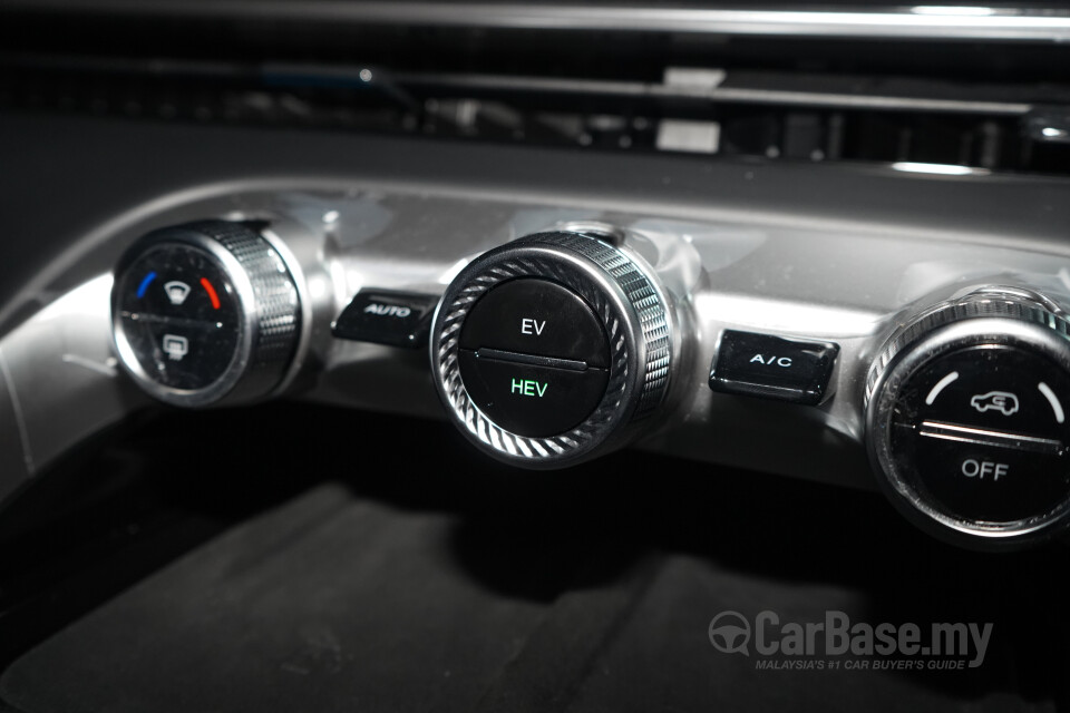 Omoda Jaecoo C9 Mk1 (2024) Interior