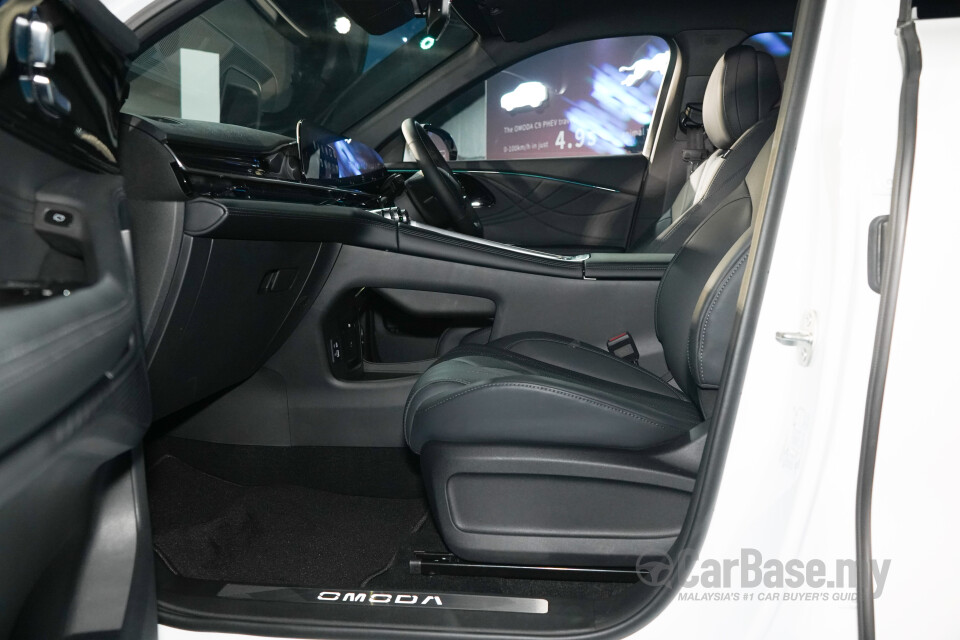 Omoda Jaecoo C9 Mk1 (2024) Interior