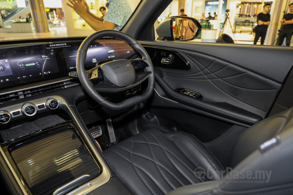 Omoda Jaecoo C9 Mk1 (2024) Interior