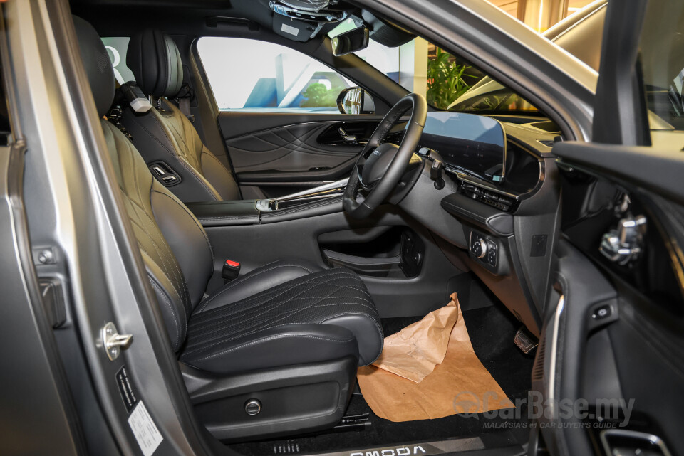 Omoda Jaecoo C9 Mk1 (2024) Interior