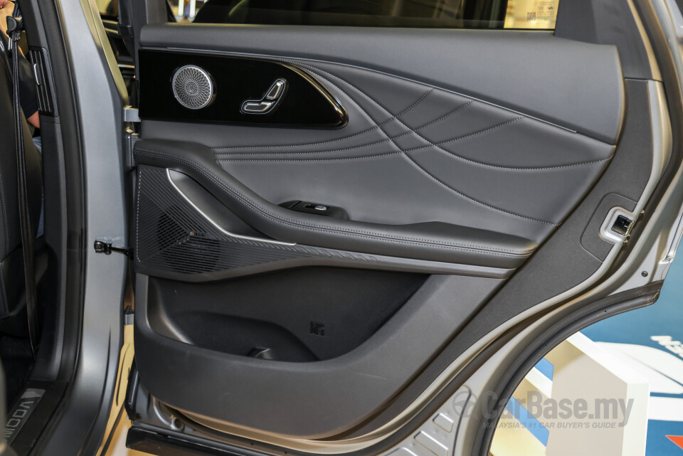 Omoda Jaecoo C9 Mk1 (2024) Interior